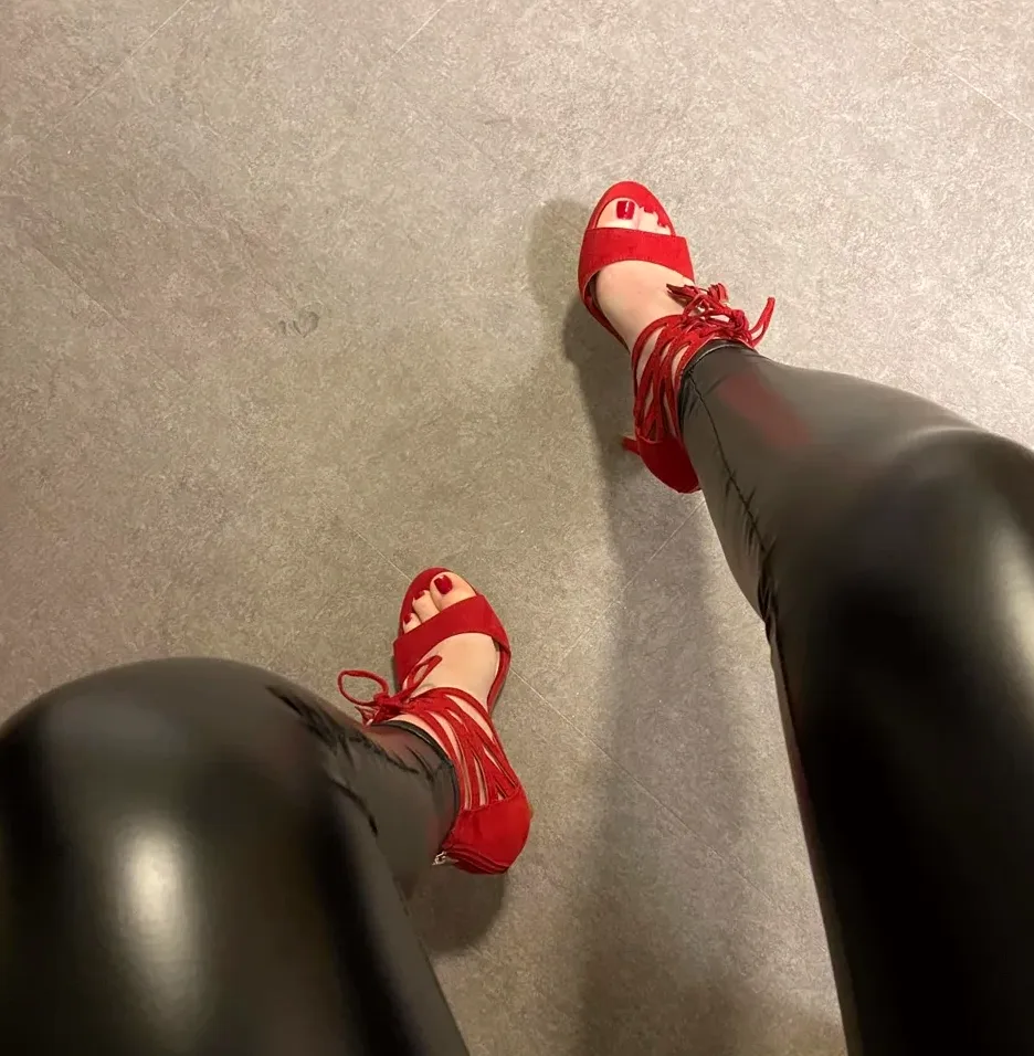 Aisha, 22