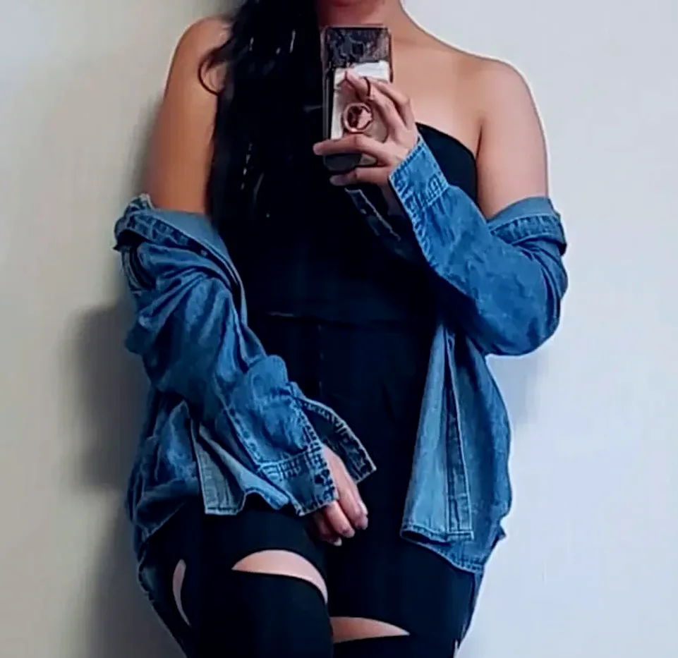 Emma, 28