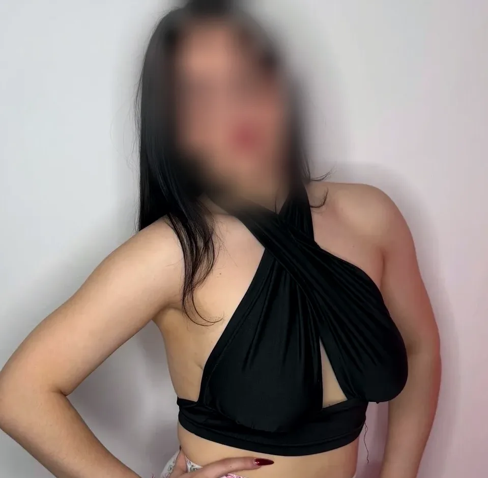 Kayleigh, 20