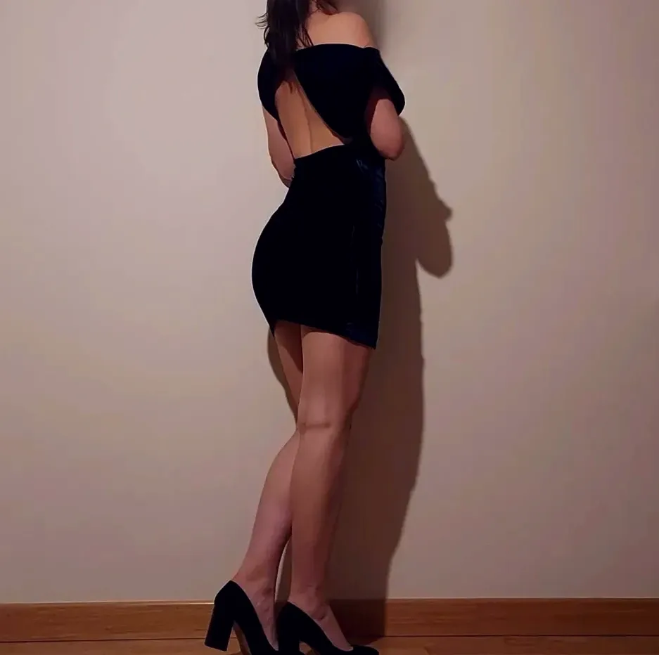 Leyla, 29